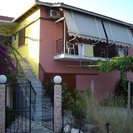 Eros Appartments Kalamítsi