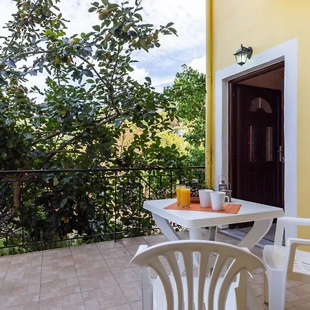 Eros Appartments 3* Kalamítsi