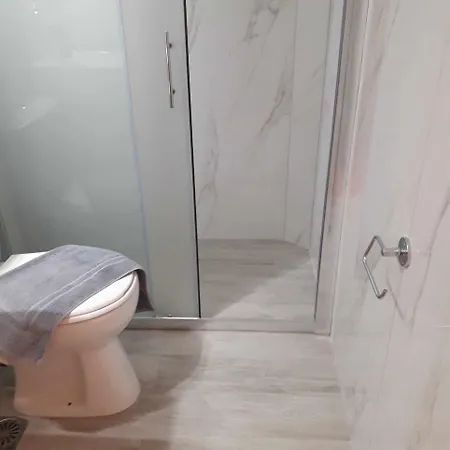 Eros Appartments بيت ضيافة Kalamítsi