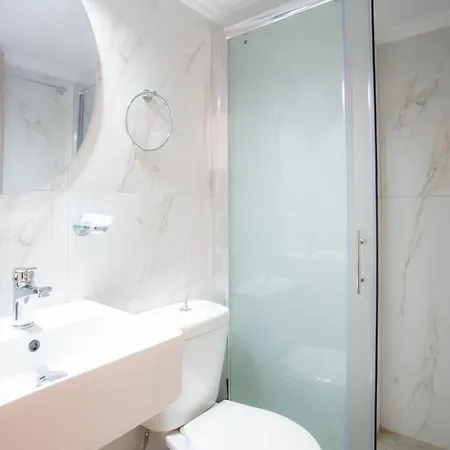 Eros Appartments 3* Kalamítsi