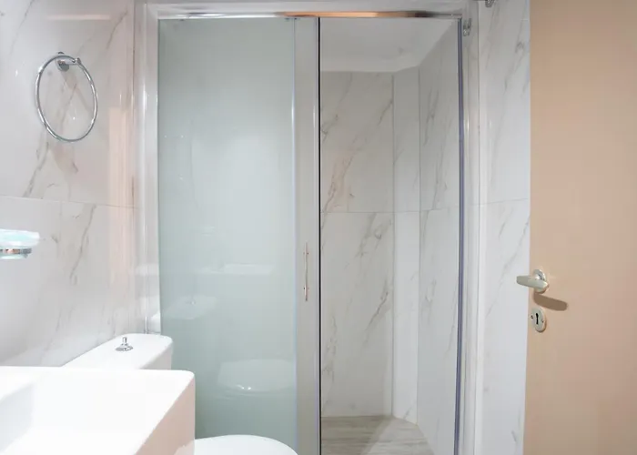 Eros Appartments بيت ضيافة